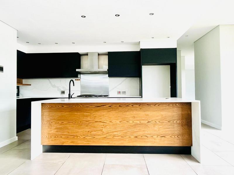 4 Bedroom Property for Sale in Constantia Western Cape